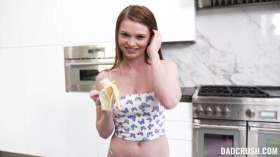 Tatlı Üvey Kızı Sexten Bi haber