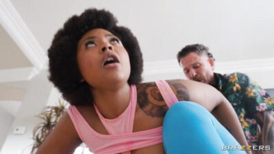 Çilolata Kadın Götten Yiyor